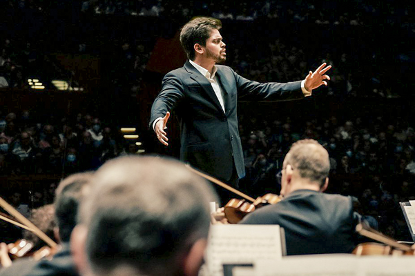 Lahav Shani Foto: Marco Borggreve