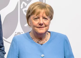 Bundeskanzlerin a. D. Dr. Angela Merkel in der Flora Köln 2023 | © Raimond Spekking (via Wikimedia Commons)